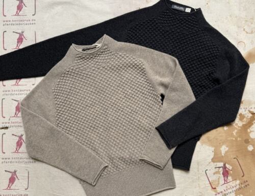 MotivMfg bubble knit cashmere mocknecks flannel grey and light pewter