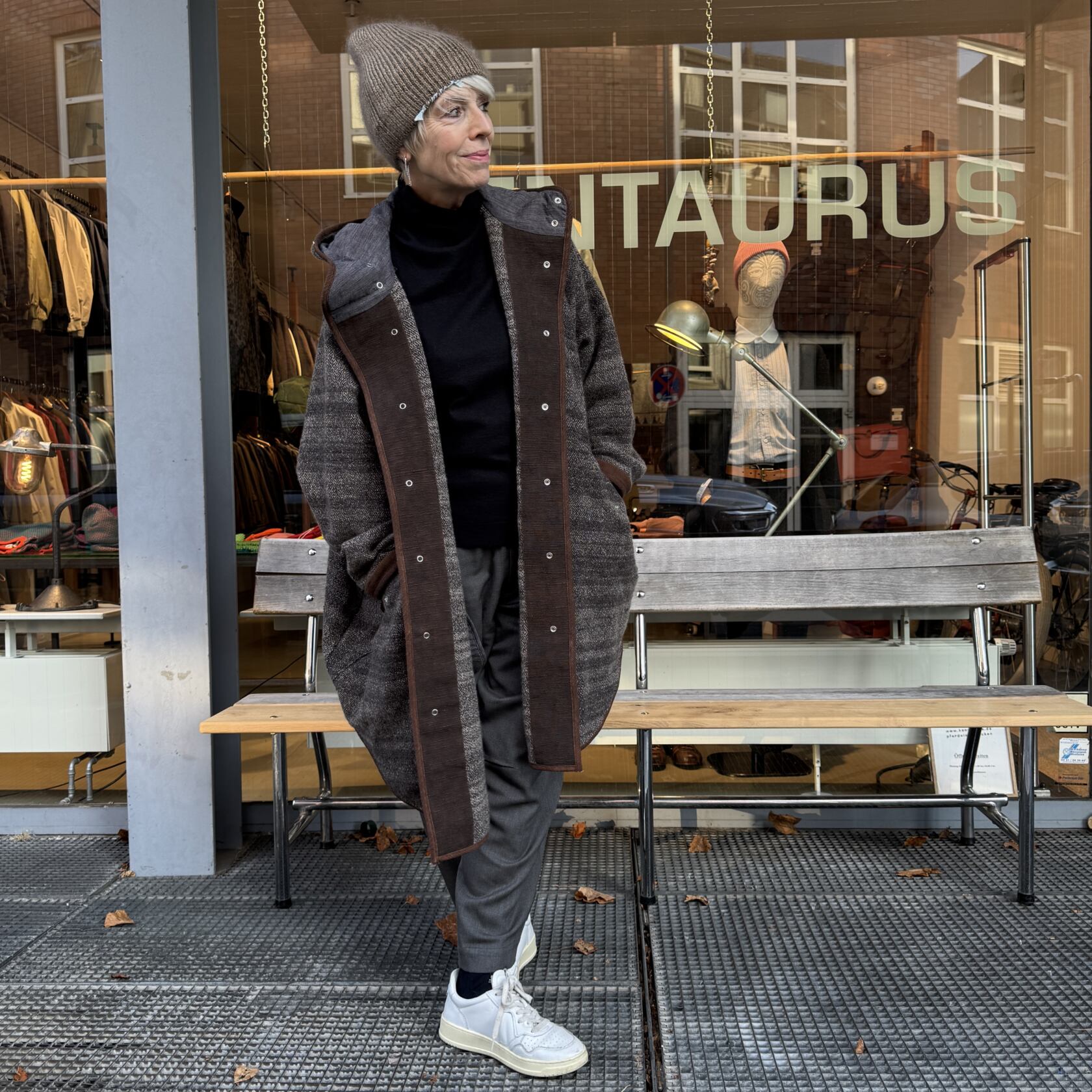 Cottle earth wall egg coat wool cashmere soil brown Cottle