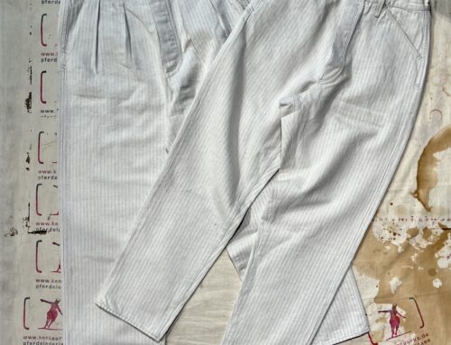 MotivMfg pleat denim trousers and pantaloon denim trousers orig herringbone  natural/charcoal