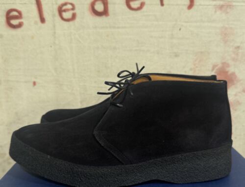 Sanders chukka black suede